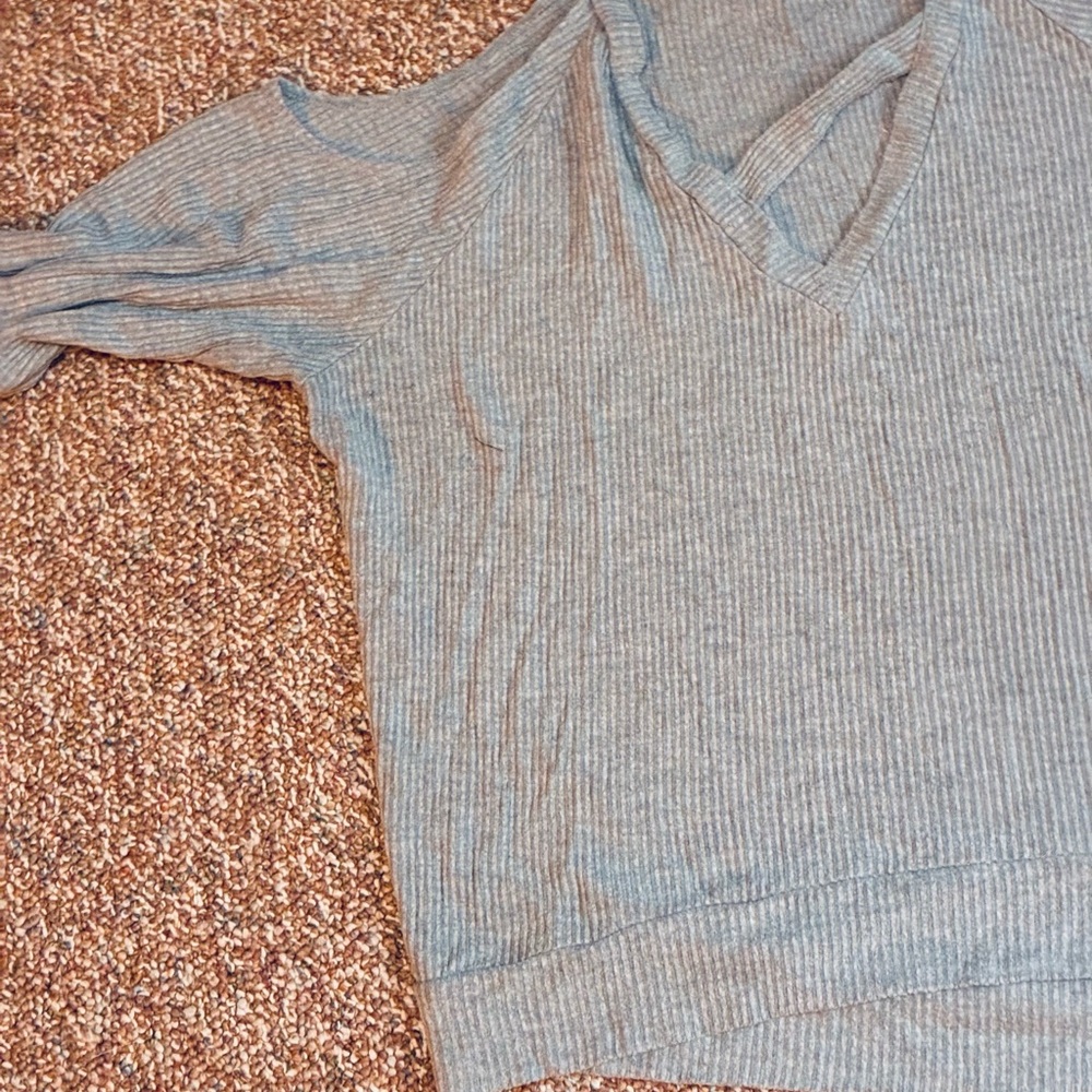 Gray V-Neck Ribbed abstract details